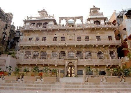 Отель Guleria Kothi At Ganges Варанаси Экстерьер фото