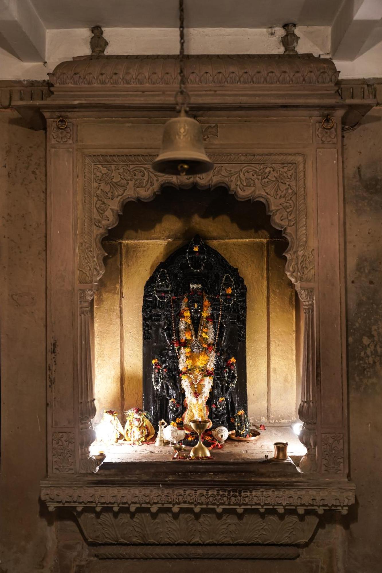 Отель Guleria Kothi At Ganges Варанаси Экстерьер фото