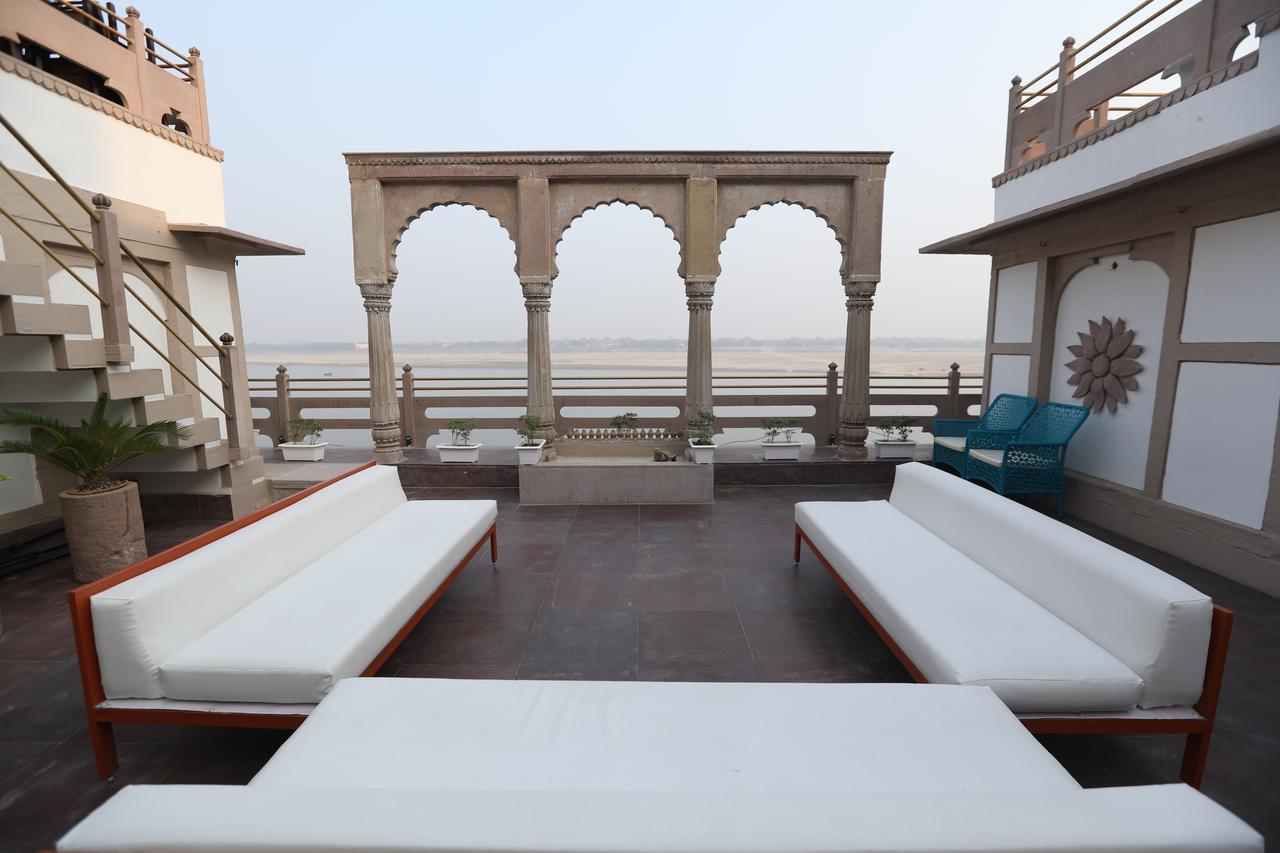 Отель Guleria Kothi At Ganges Варанаси Экстерьер фото