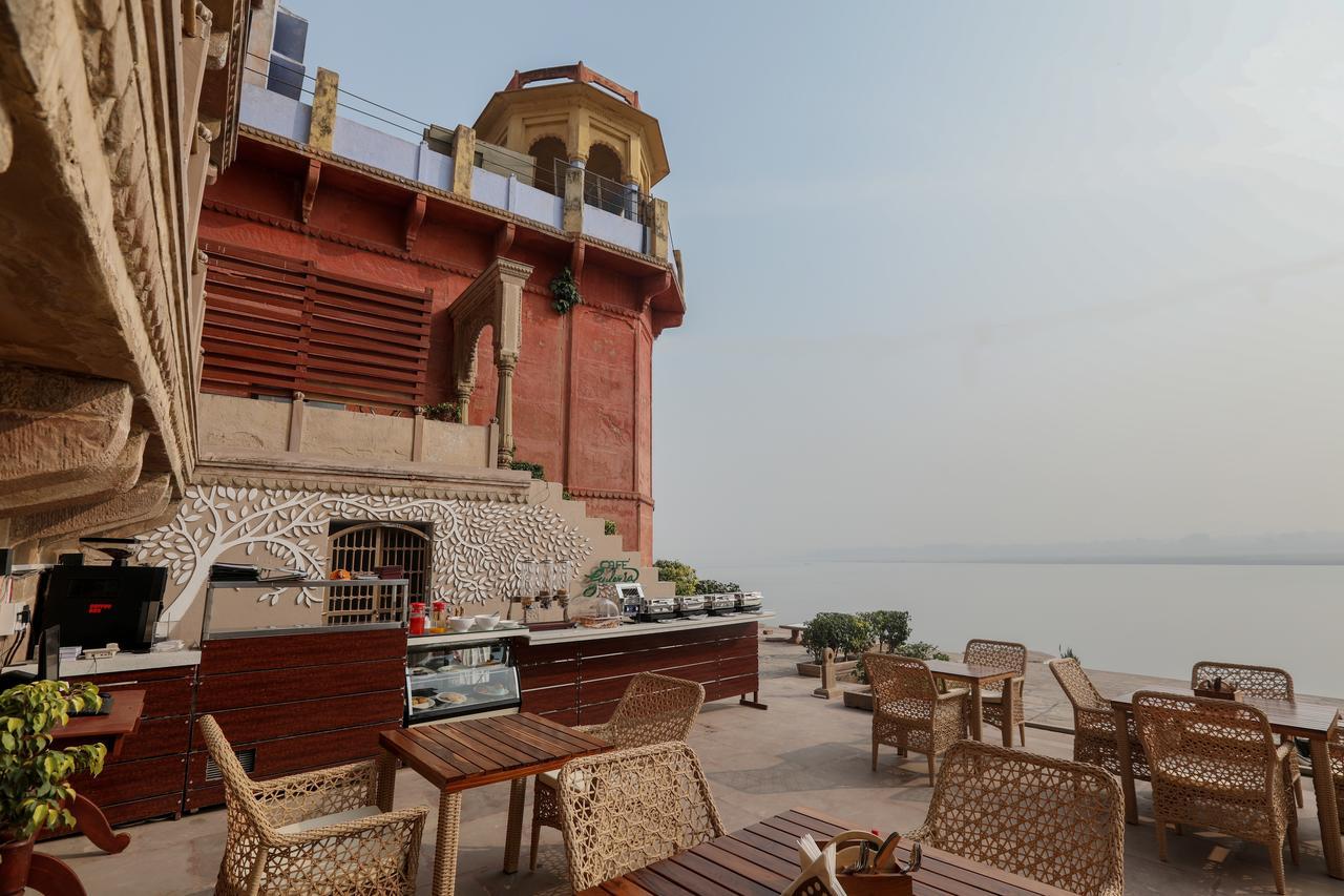 Отель Guleria Kothi At Ganges Варанаси Экстерьер фото